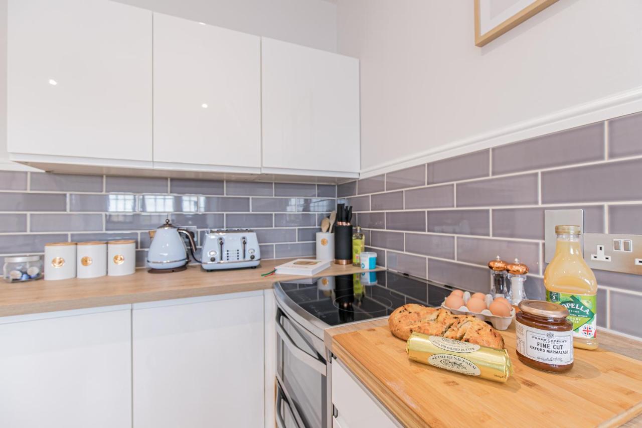 Oxfordshire Living - The Spencer Apartment - Woodstock Eksteriør bilde