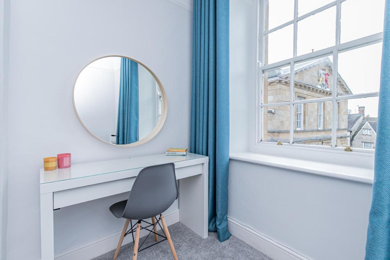 Oxfordshire Living - The Spencer Apartment - Woodstock Eksteriør bilde