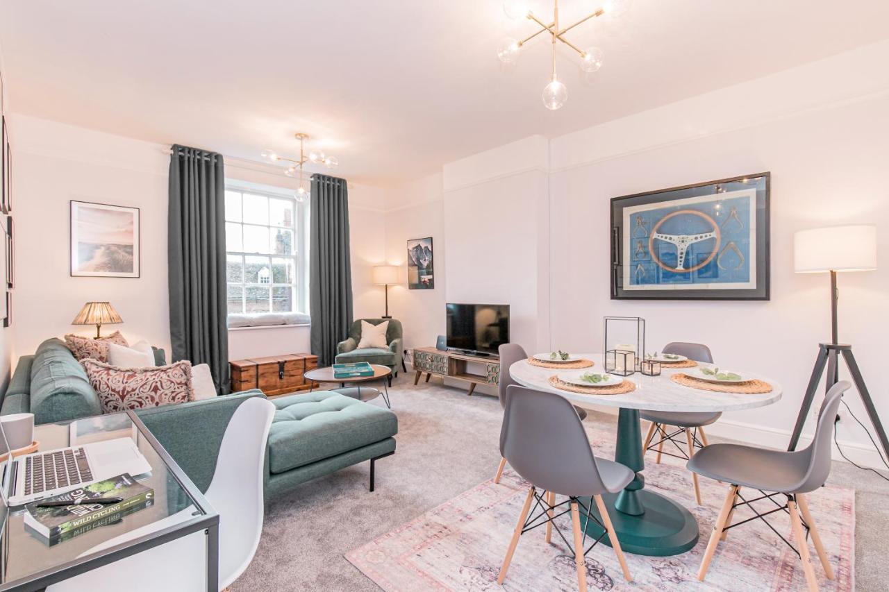 Oxfordshire Living - The Spencer Apartment - Woodstock Eksteriør bilde